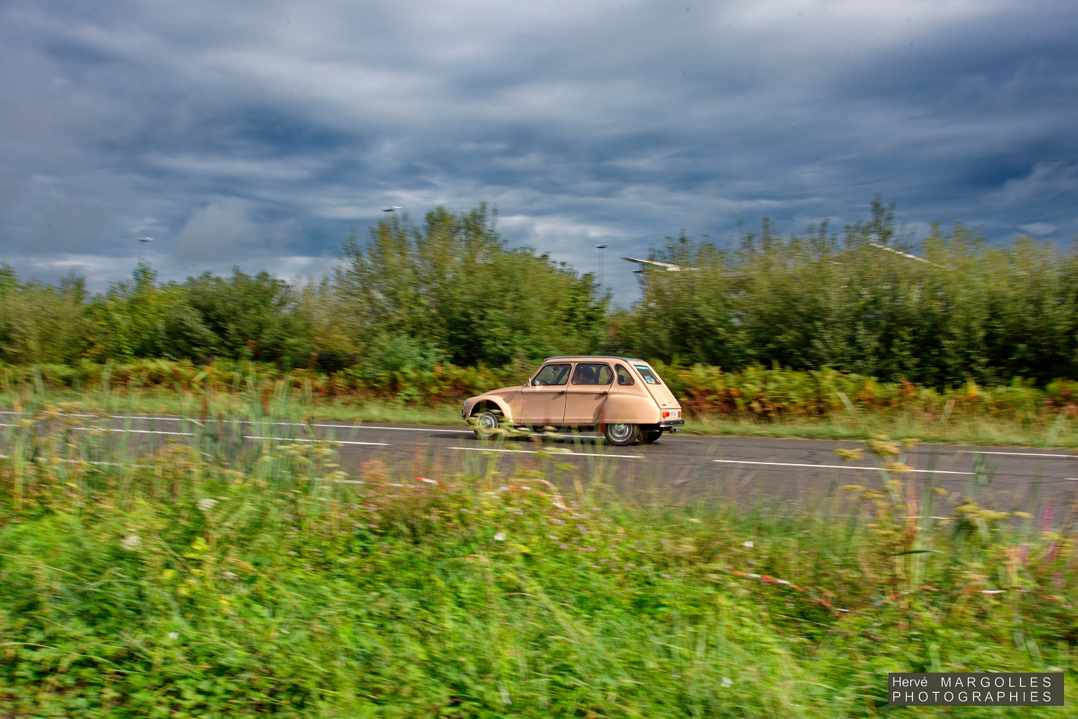Citroen Diane-01.jpg